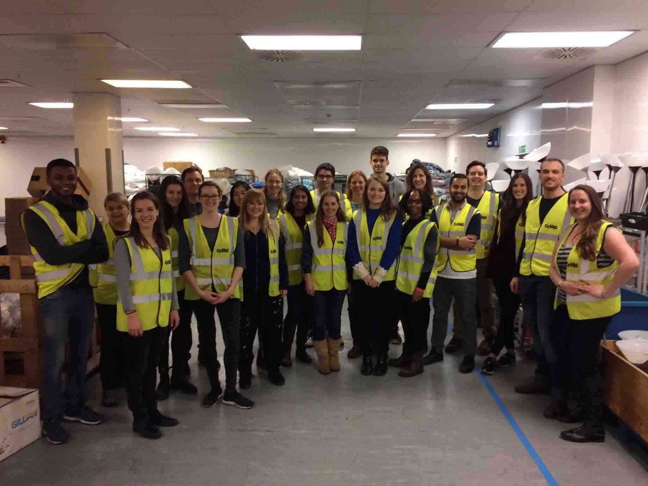 JLL employees volunteered at crisis to help the homeless during Christmas